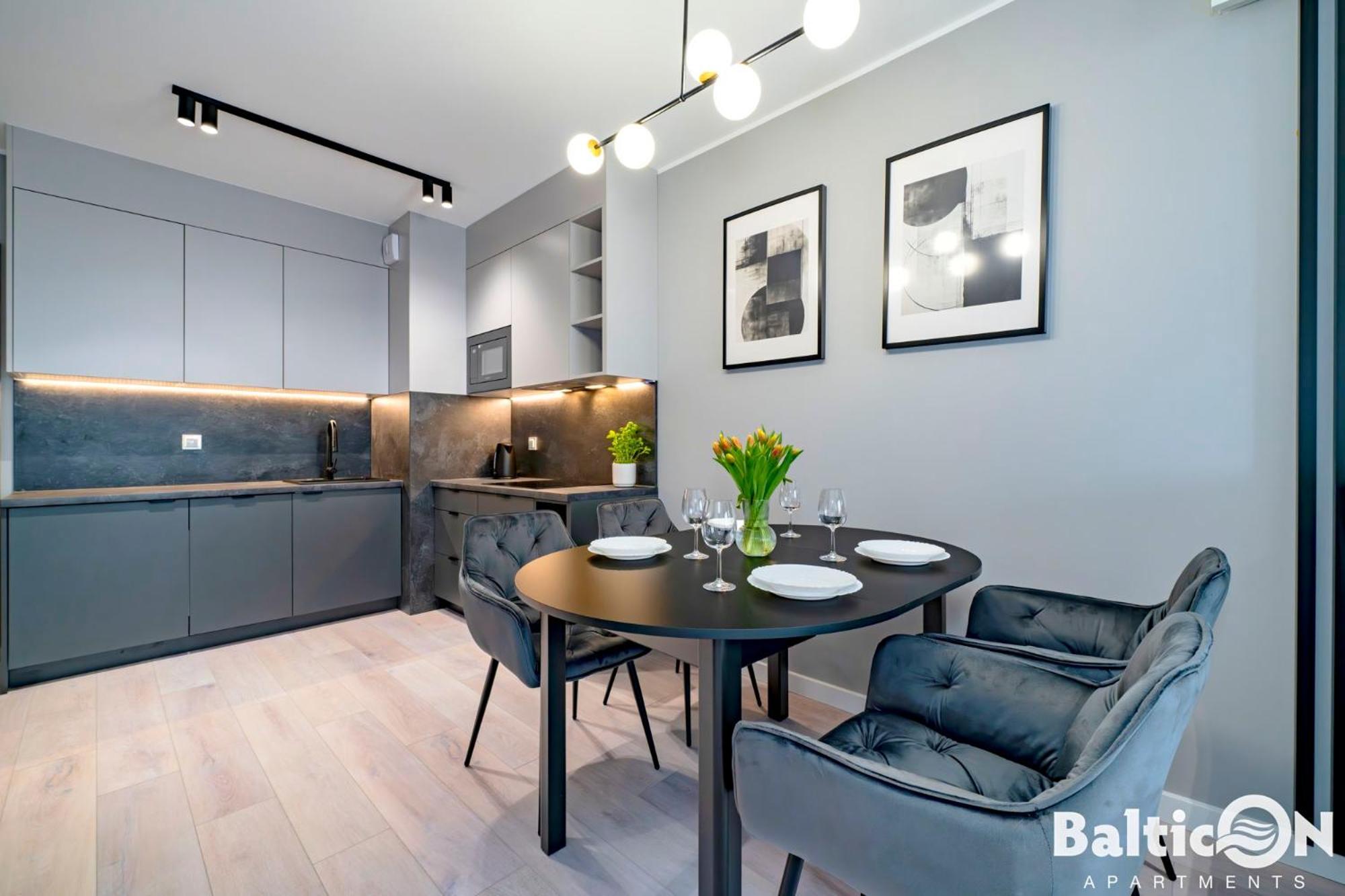 Apartamenty Balticon Kasprowicza Parking Inclusive 科沃布热格 外观 照片