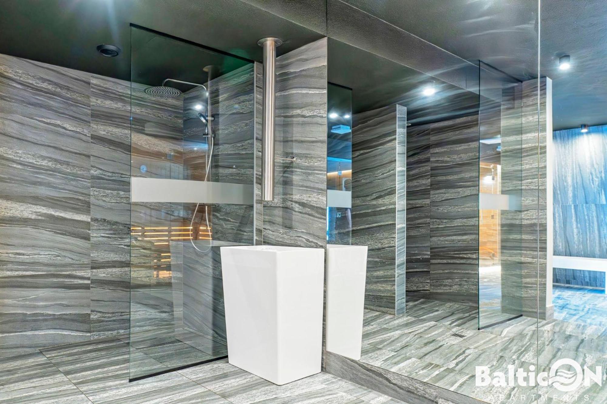 Apartamenty Balticon Kasprowicza Parking Inclusive 科沃布热格 外观 照片